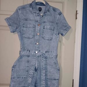 GAP Light Blue Denim Romper With Belt Pockets Button Up Sz 8P